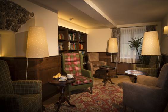 gemütliche Teeecke im Almgasthof Hotel Teichwirt
